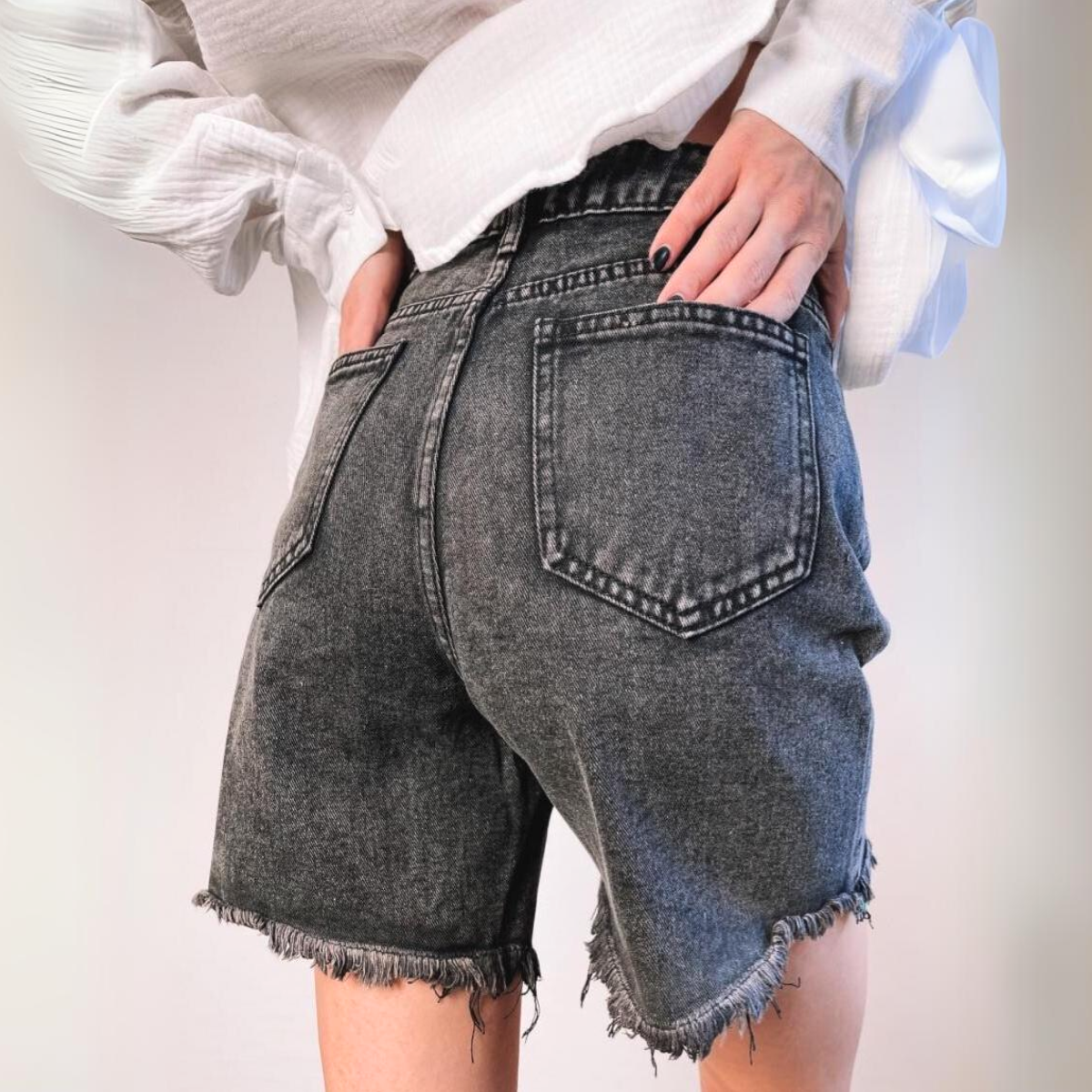 High-Waist Frayed Hem Shorts